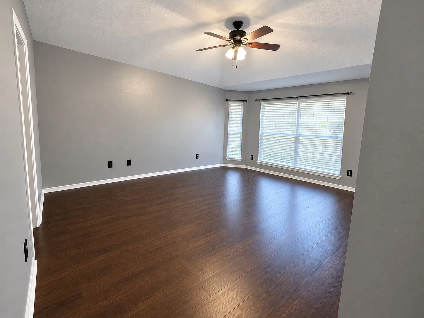 3 bed, 1619 sqft, $1,900 — Photo 3