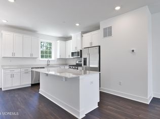 18 Crimson Dr, Manalapan, NJ 07726