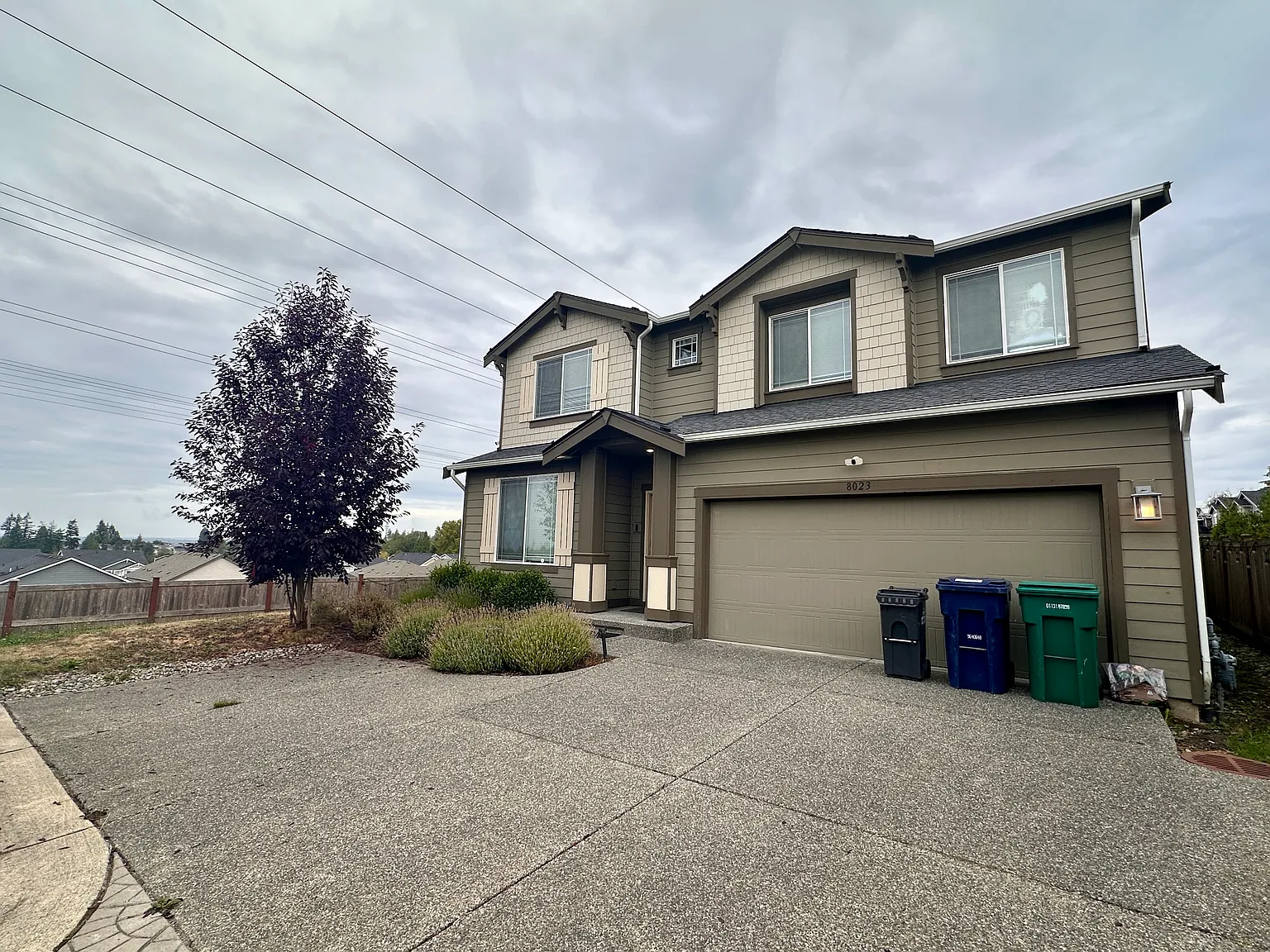 5 bed, 3098 sqft, $3,695 — Photo 2