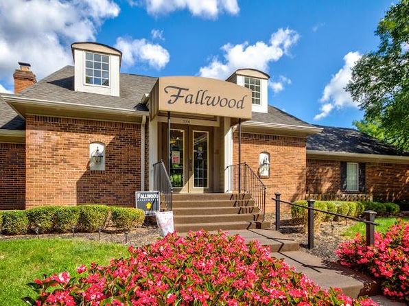 5200 Fall Creek Pkwy #11
