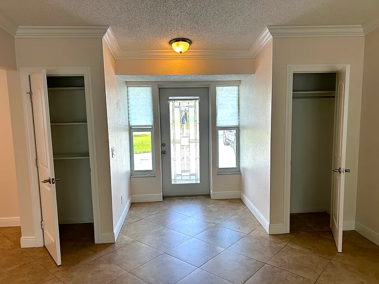 2509 SE 26th Ave — Photo 3