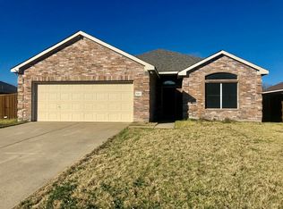 951 W Ash St, Celina, TX 75009