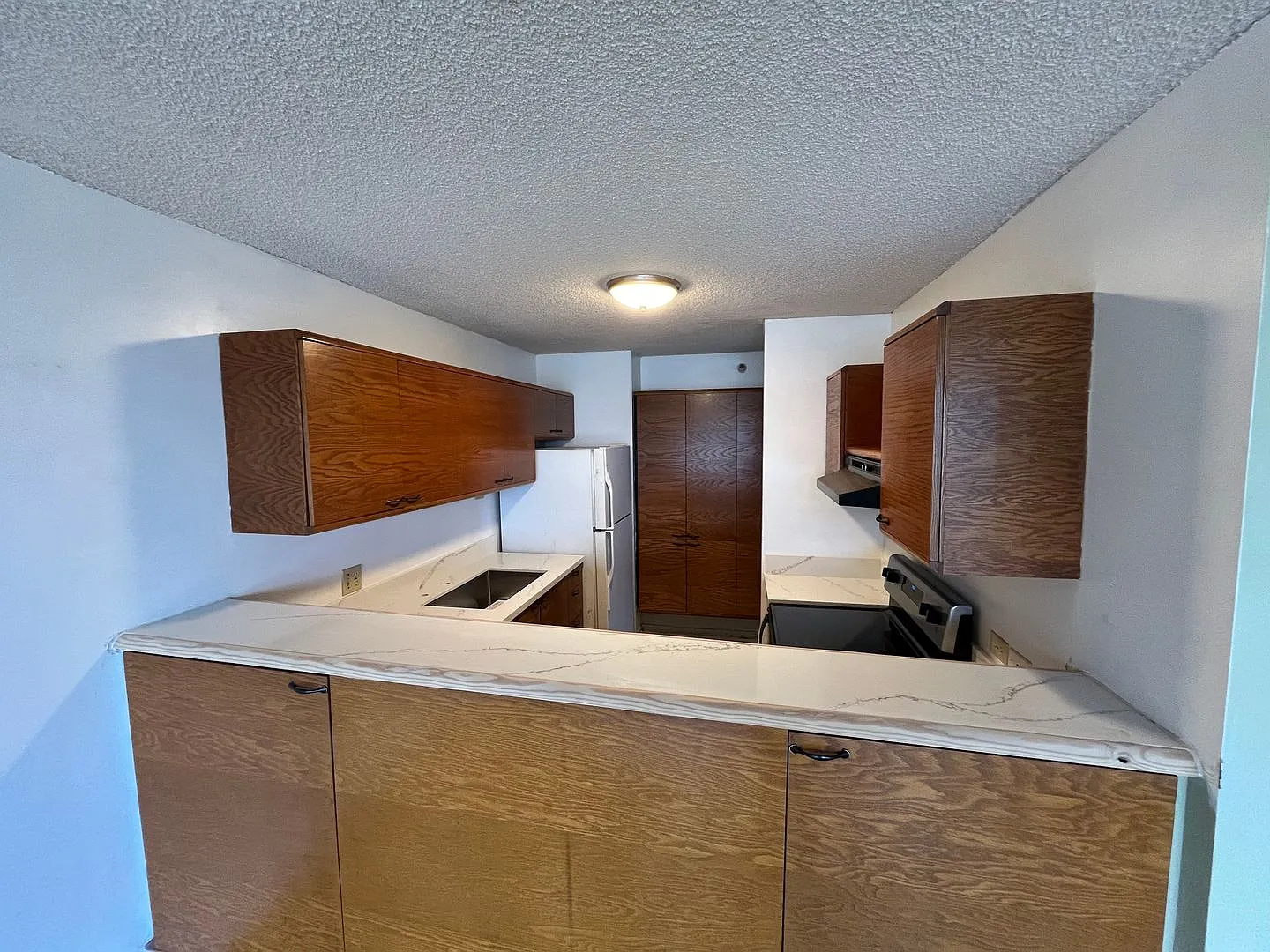 Honolulu Tower 3 bedroom — Photo 3