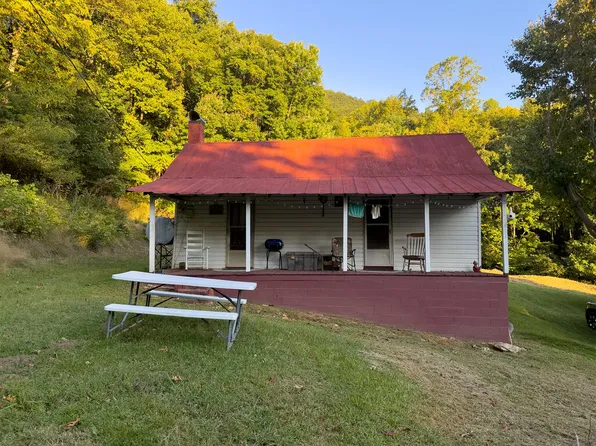Bald Rock Mountain Ln, Ararat, VA 24053
