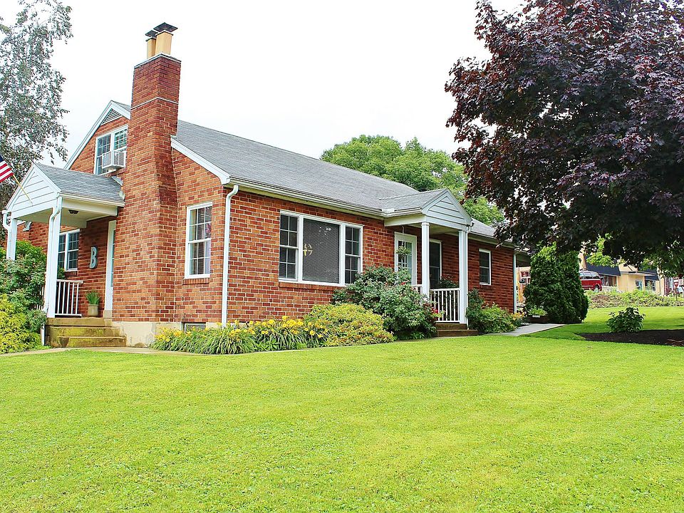 Charming Single Family Home In CAMP HILL!