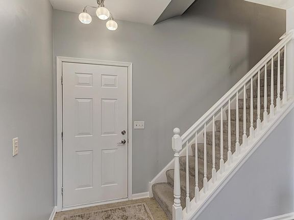4th image of 24224 Leski Ln