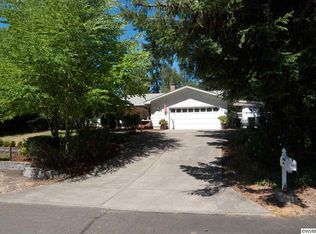1863 NW Meadow Wood Dr, Albany, OR 97321