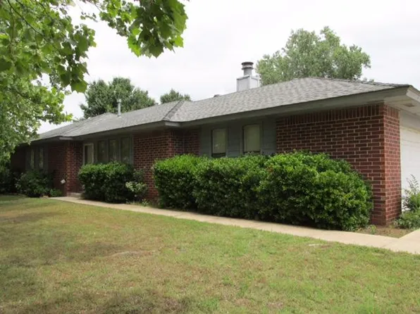 609 Branchwood Dr, Norman, OK 73072