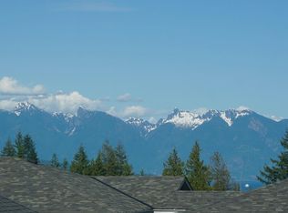 728 Gibsons Way #3, Gibsons, BC V0N 1V9