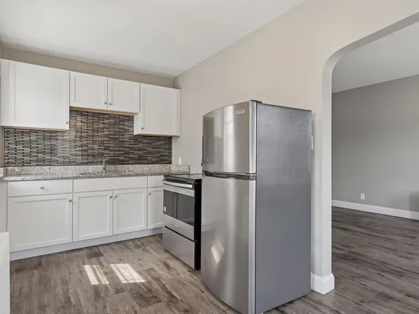 Smith Avenue, 969 Smith Ave S #4, Saint Paul, MN 55118
