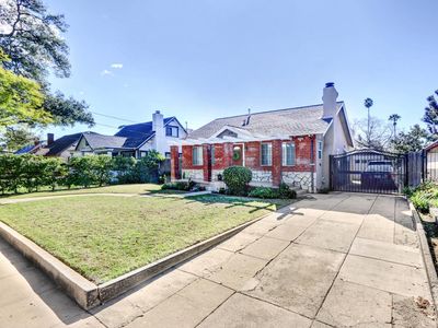 374 E Penn St, Pasadena, CA, 91104