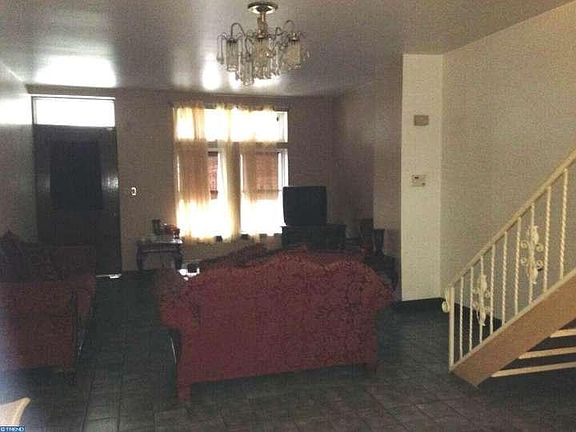 4th image of 1310 W Erie Ave