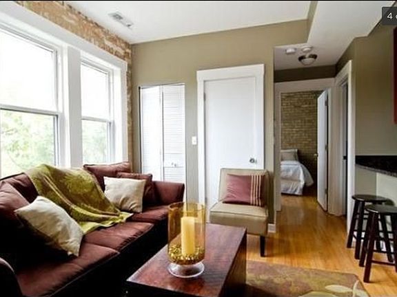 3rd image of 3018 W Belle Plaine Ave APT 3