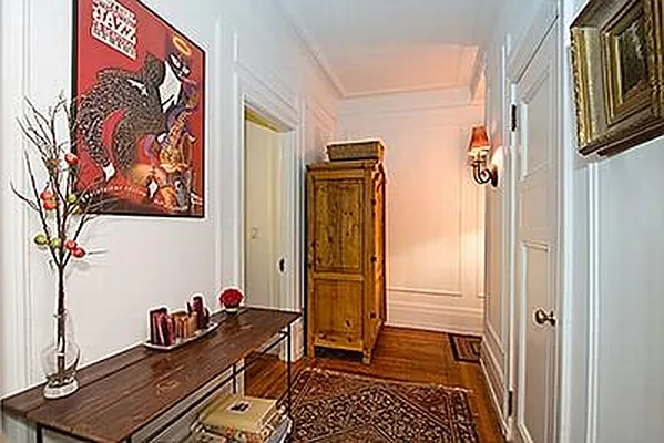 Sold by Maxwell Jacobs | media 16