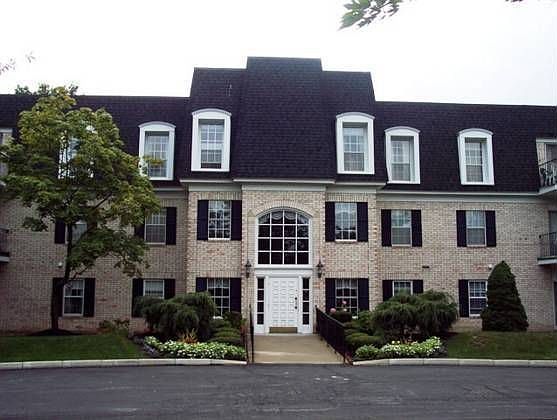 1st image of 2021 King James Pkwy APT 323