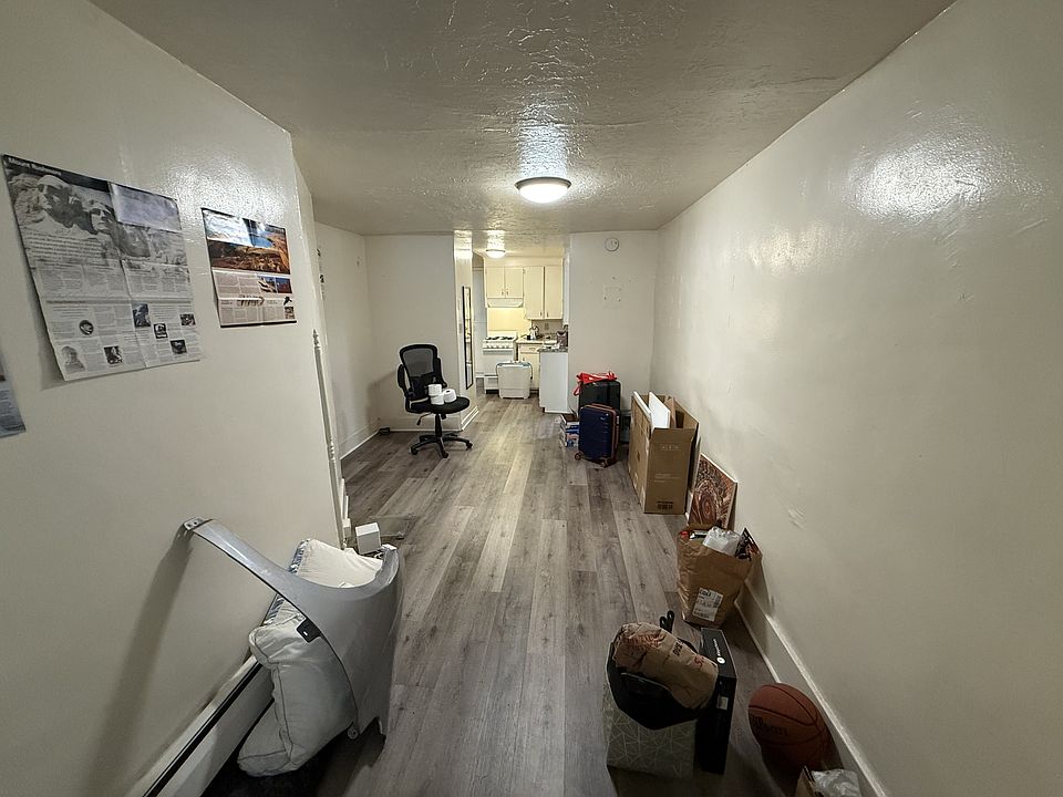 2nd image of 229 S Geneva St APT 2