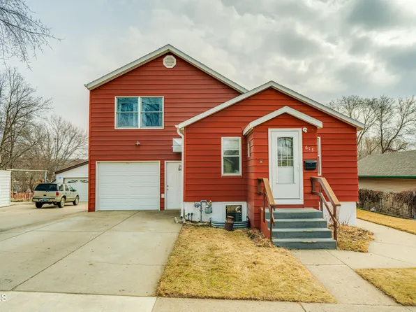 613 N 17th St, Bismarck, ND 58501