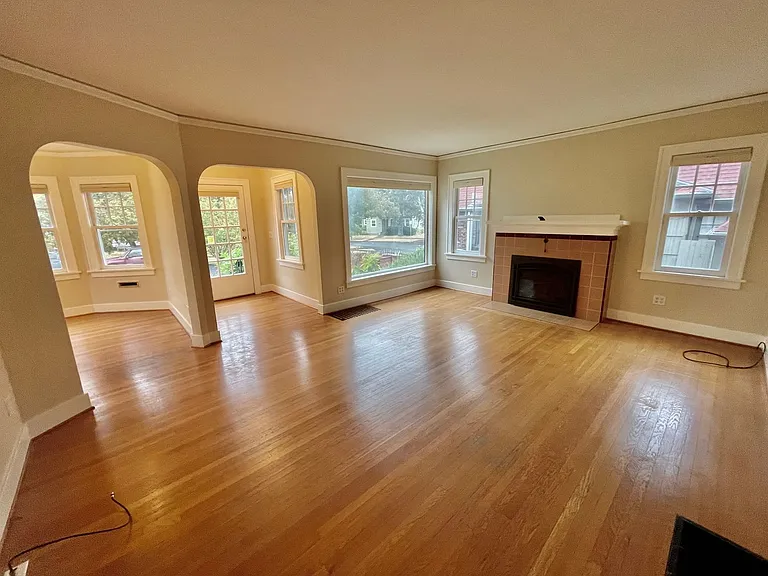 6976 NE Stanton St — Photo 12