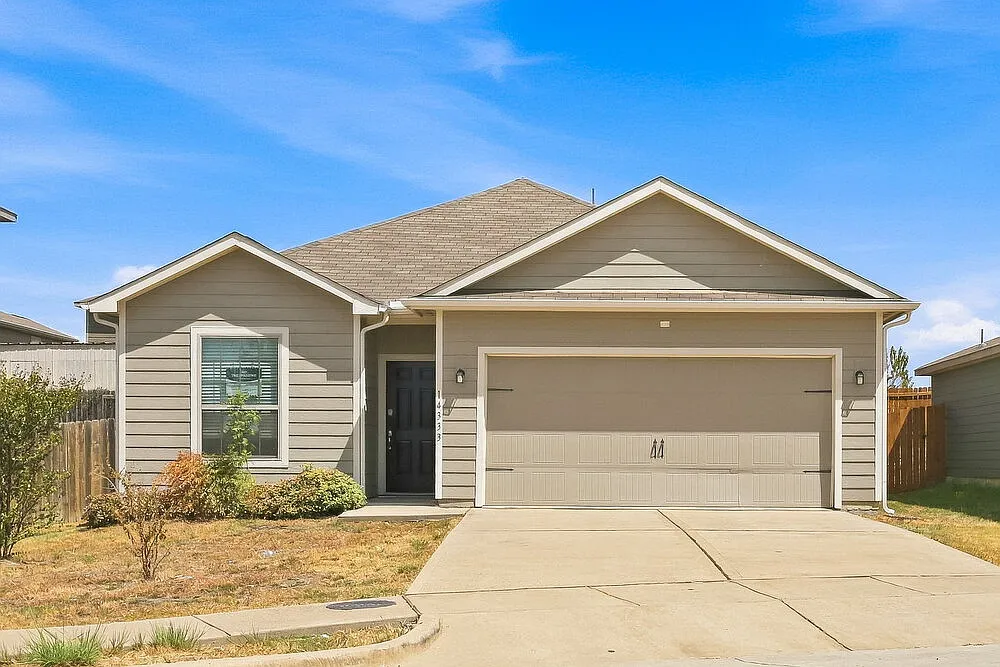 3 bed, 2.0 bath, 1552 sqft, $2,035 — Photo 1