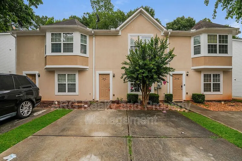 3 bed, 3.0 bath, 1188 sqft, $1,475 — Photo 2