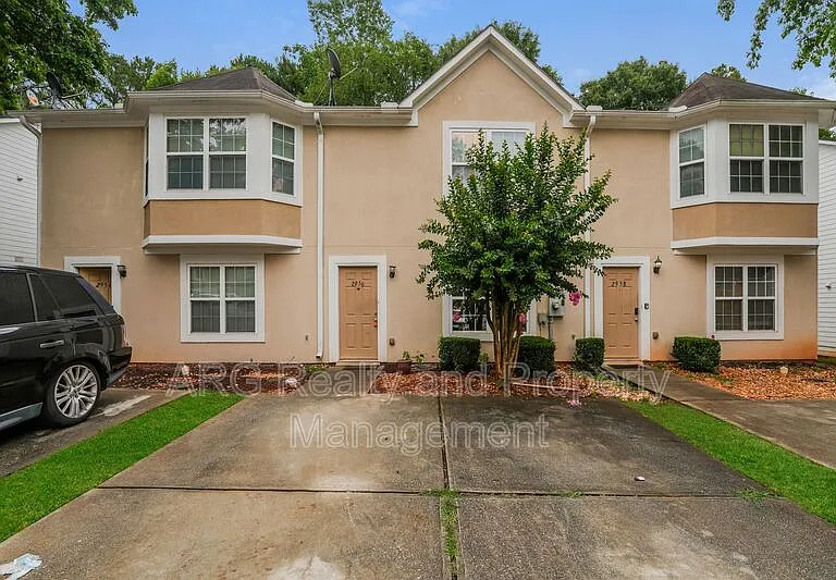 2956 Fields Dr — Photo 2