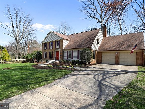 3rd image of 11209 Farmland Dr