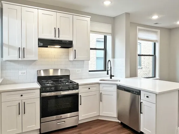 201-209 N. Grove Ave.