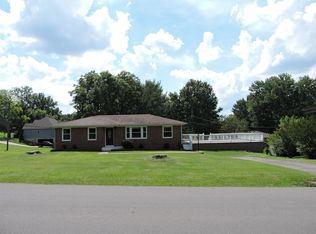 212 W Meadow Dr, Clarksville, TN 37043