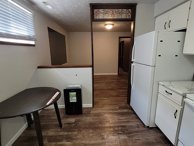 908 S 1st St #1-5 — Photo 7