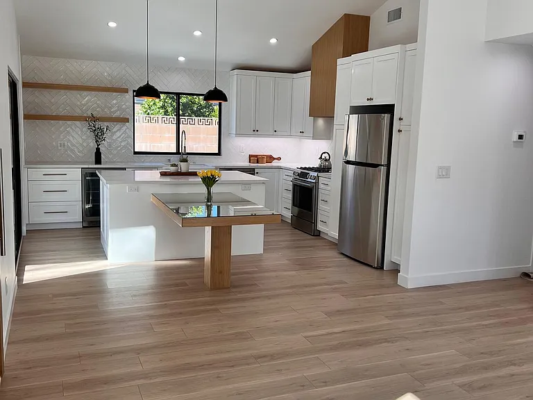 15531 Superior St — Photo 27