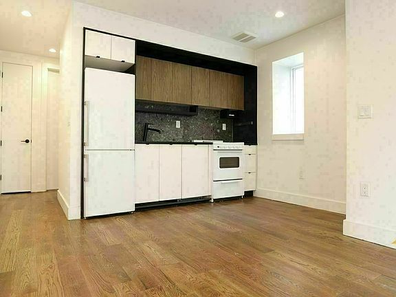 2nd image of 1054 Bushwick Ave #3G1