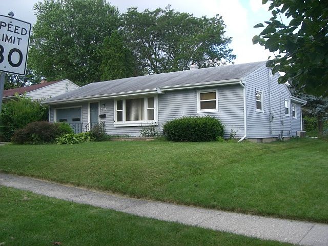 1st image of 911 Woodland Dr