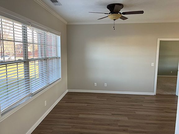 3rd image of 4706 Bristol Ct