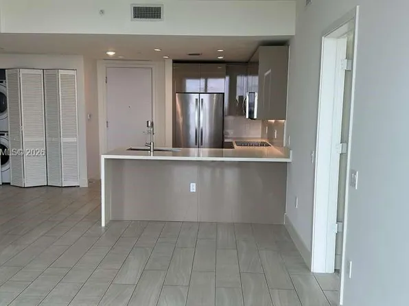 2000 Metropica Way, Fort Lauderdale, FL
