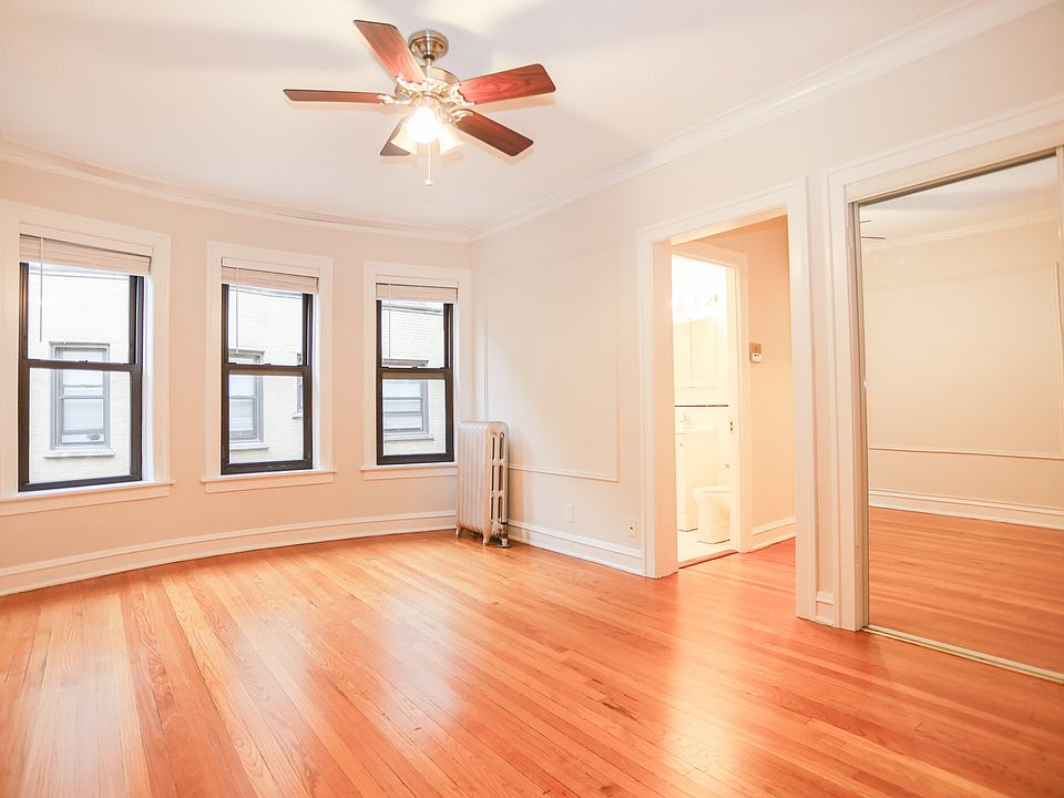 1st image of 6039 N Kenmore Ave APT 41