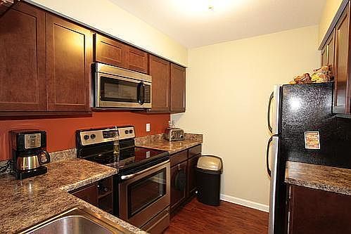 3rd image of W168N11043 Ashbury Cir APT 6