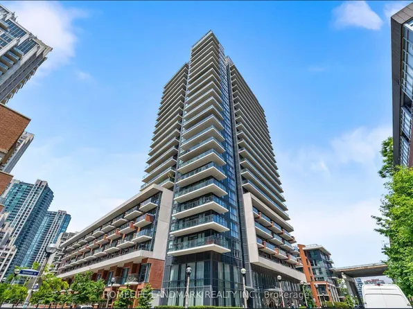 38 Iannuzzi St #1701, Toronto, ON M5V 0A2