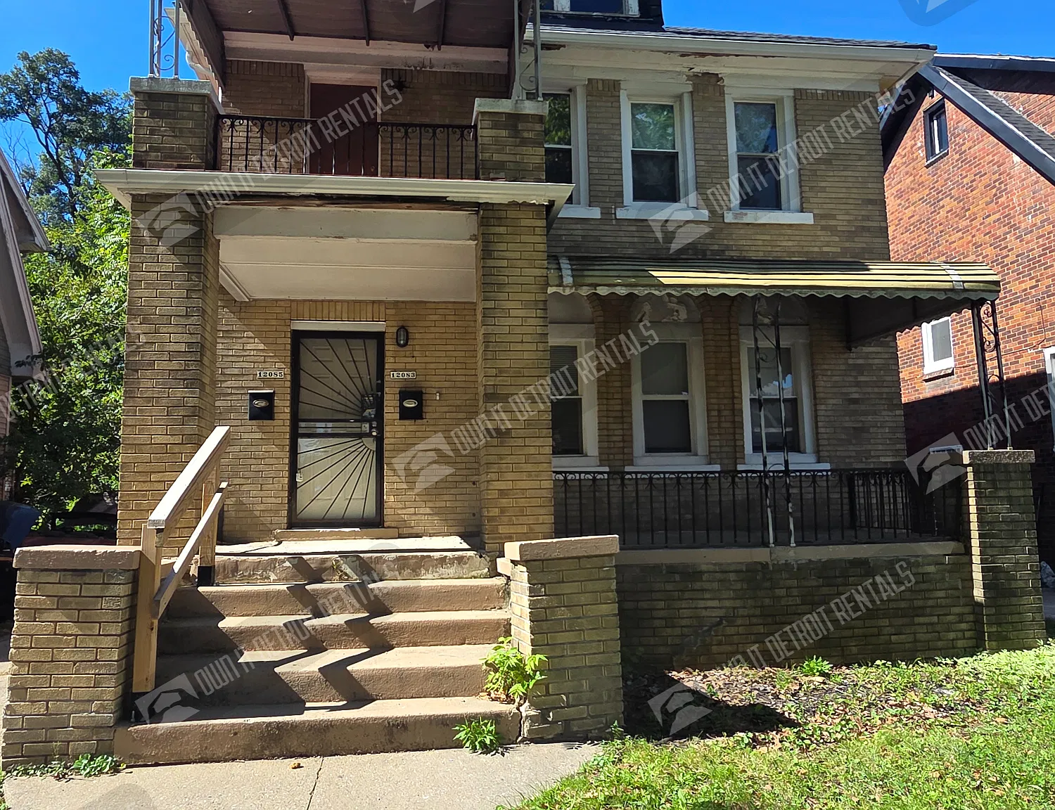 Multi Family 2 Bathroom 1 Bathroom — Photo 1