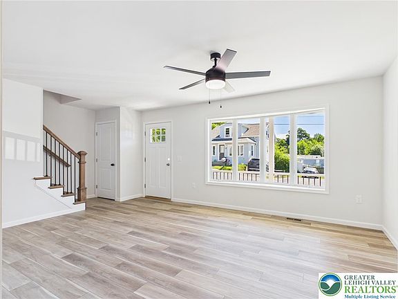 4th image of 1216 Fretz Ave