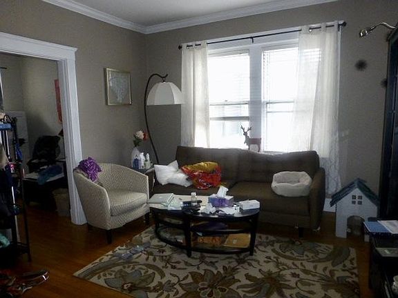5th image of 174 Winthrop Rd APT 5