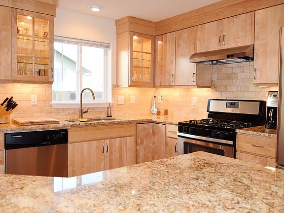 3rd image of 1263 SE 72nd Ave