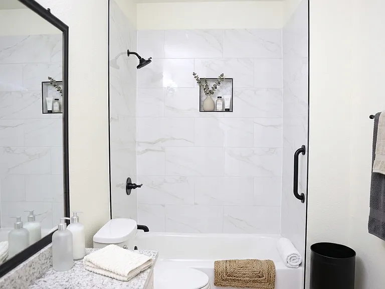 8509 Chalton Dr — Photo 9