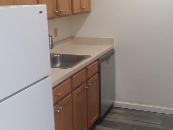 2nd image of 1100 Vine St #7XX