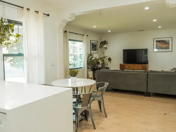 (undisclosed Address), Glendale, CA 91201