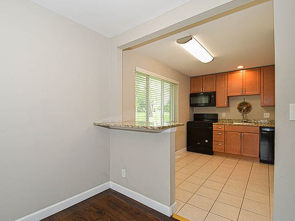 5th image of 7359 Balson Ave
