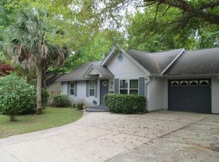 509 White Oak Ln, Crestview, FL 32539