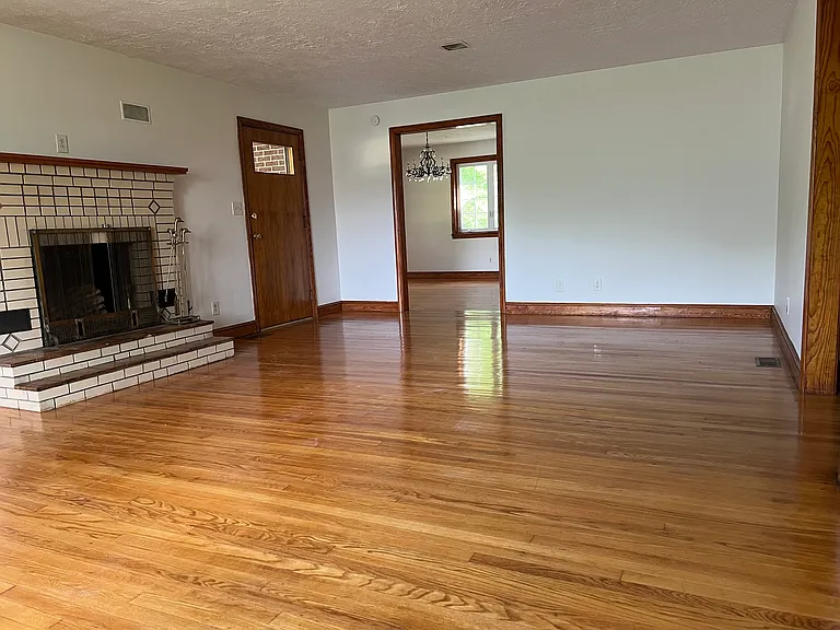 335 Smith St — Photo 20