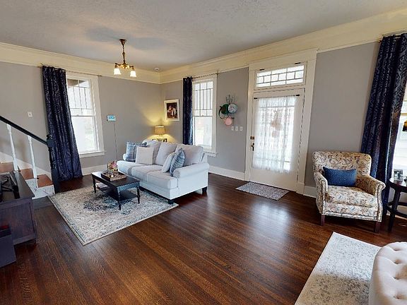 5th image of 303 Gordon St