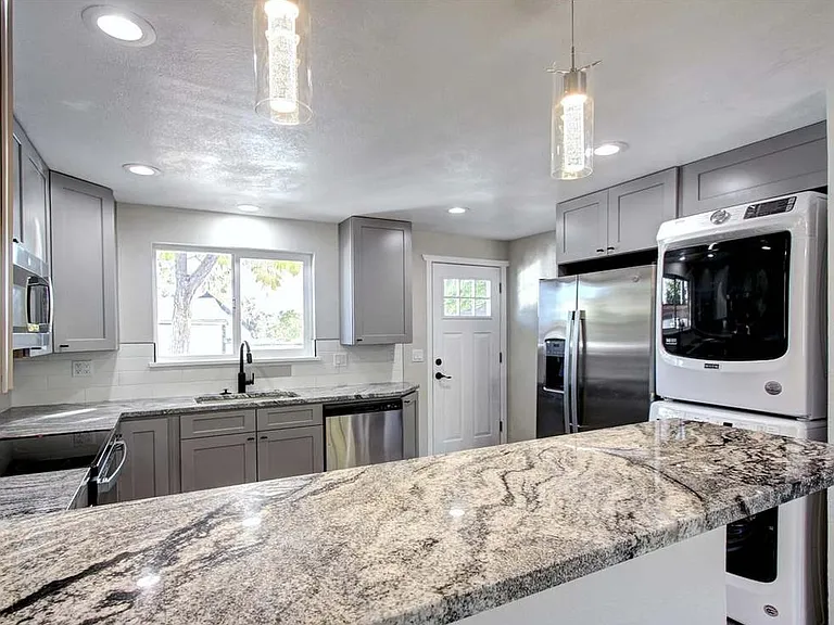 4214 N Pecos St — Photo 19
