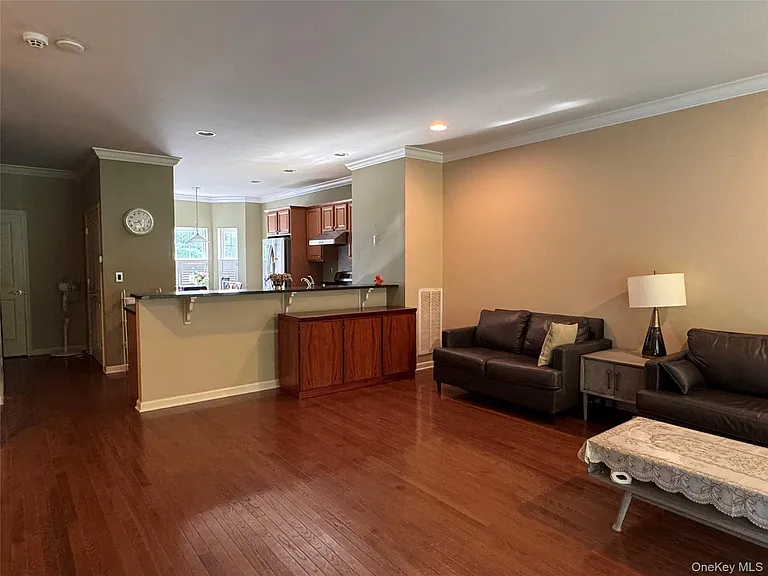 54 Fairways Dr — Photo 13